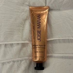 Josie Maran Whipped Argan Oil - Vanilla Apricot - Hand Cream 2.37oz - Sealed